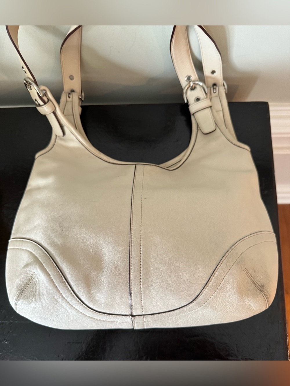 Vintage 2003 COACH Legacy SoHo
Hobo #9249 Leather Eggshell Handbag - Picture 10 of 15